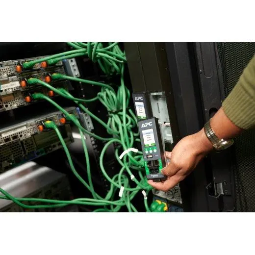 APC 50|60 Hz | 200 - 240 | 346 - 415VAC | Load Capacity 34600VA (APDU10450SW)