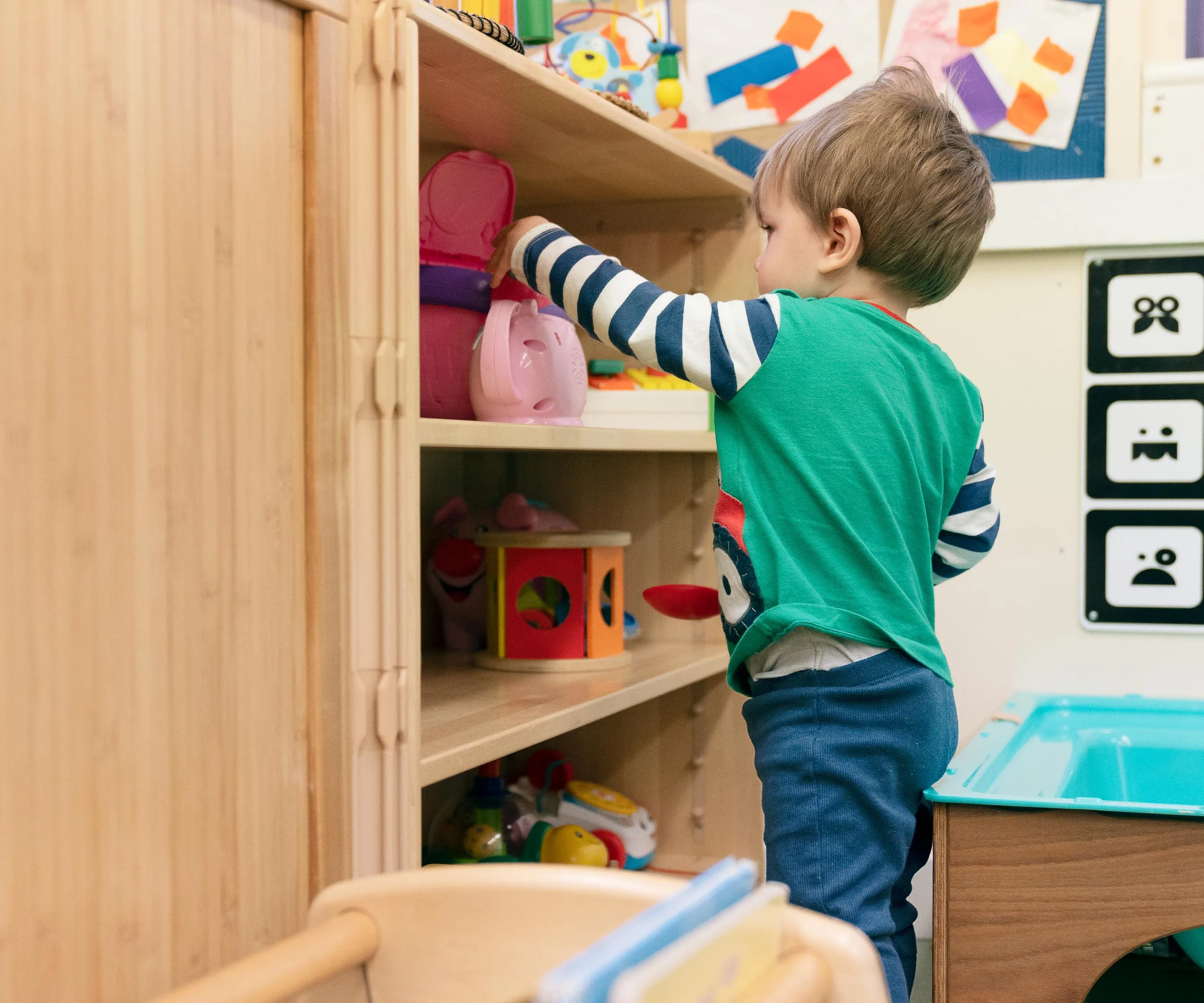 Community Playthings - Adjustable Shelf 63 X 81CM