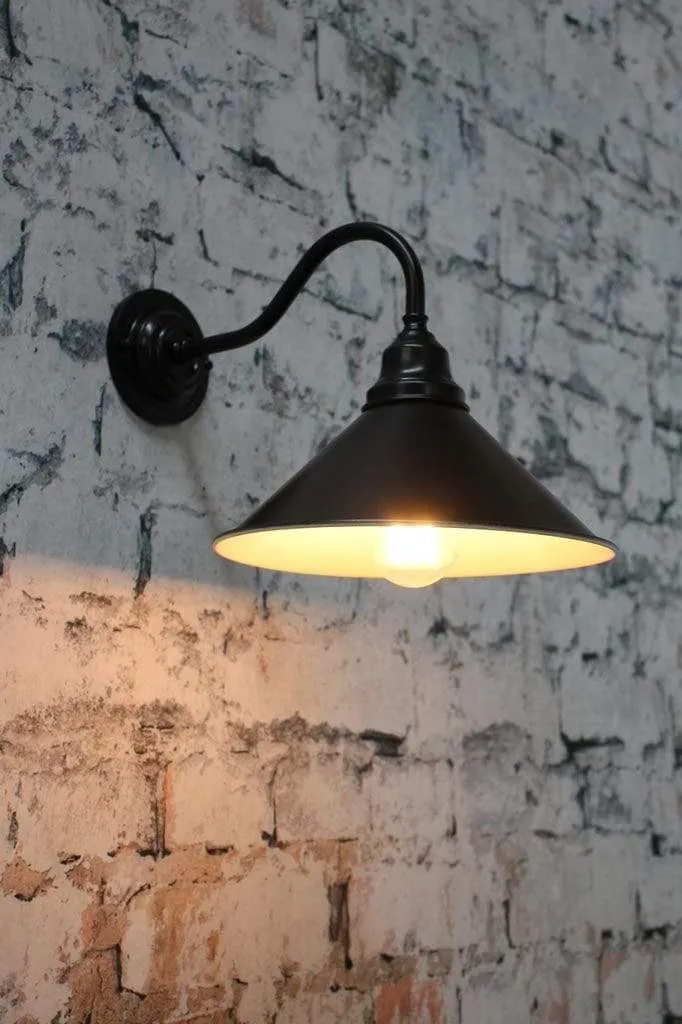 Cone Gooseneck Outdoor Wall Light