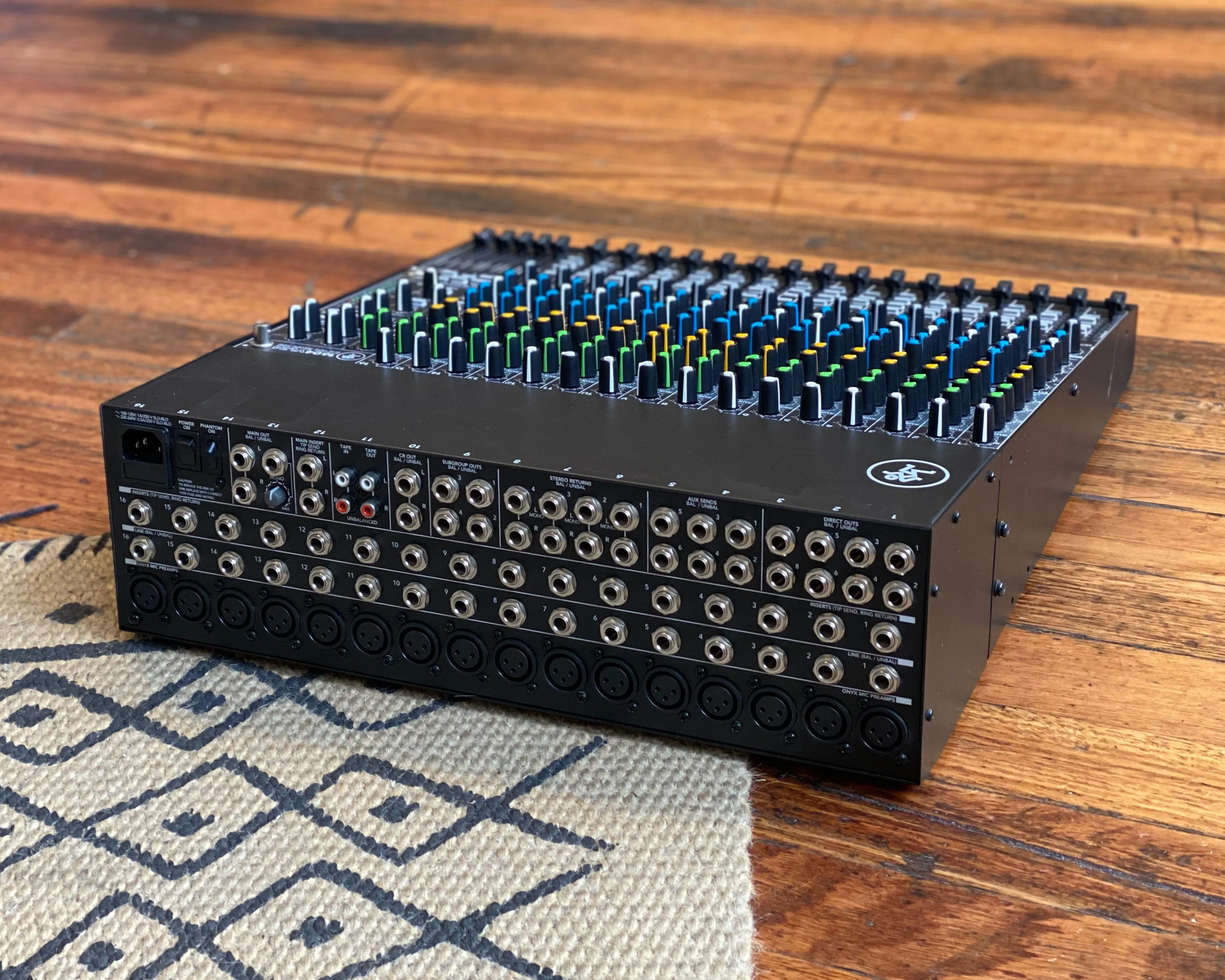 Mackie 1604VLZ4