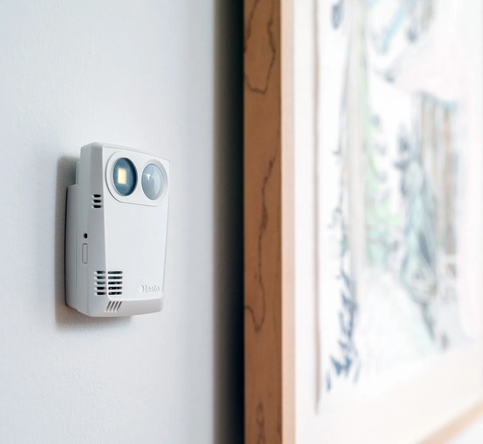 WiFi Data Logger for Temperature, Humidity, Lux and UV, Testo 160 THL